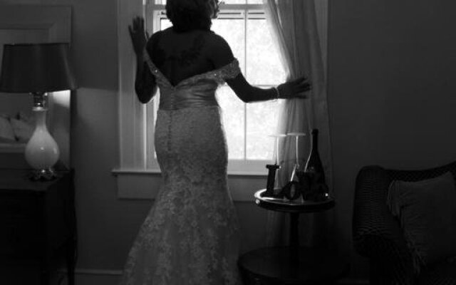 Clevedale Historic Inn and Gardens