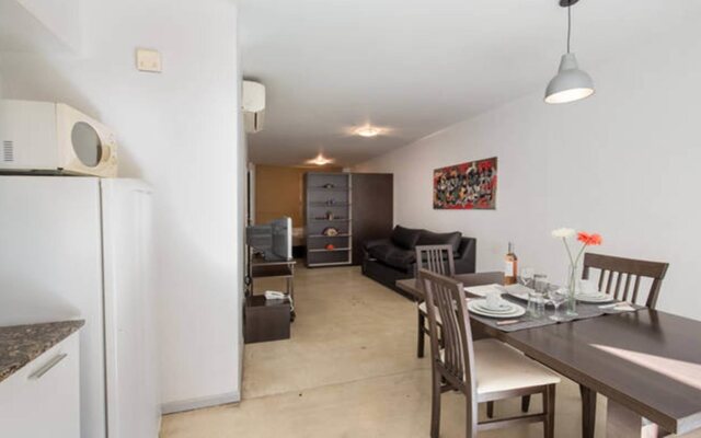 Atenea Apartments & Suites
