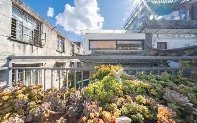 DaLi·Flowers bloom that year raditional garden experience homestay (Ancient City Branch)