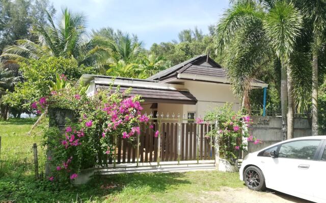 Baan Mook Taley Private Beachfront Villa