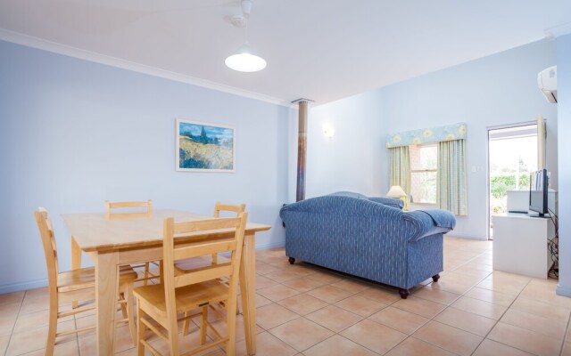 Banksia at Middleton