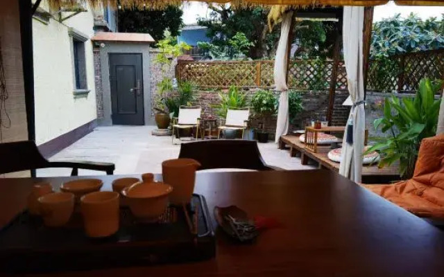 Gulangyu Spring Grass Qingqing Homestay (Nei Cuo O Pier)