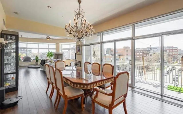 Sleeps6-apartment-parking-balcony-patio