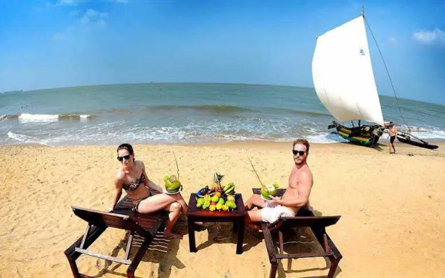 Dons Beach Hotel