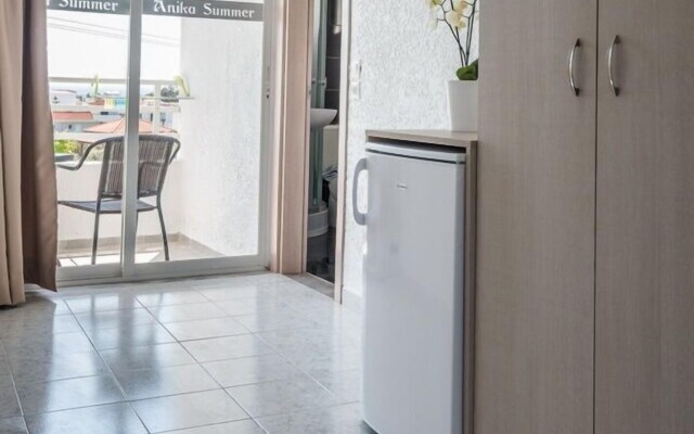 Essential Summer - Adults only