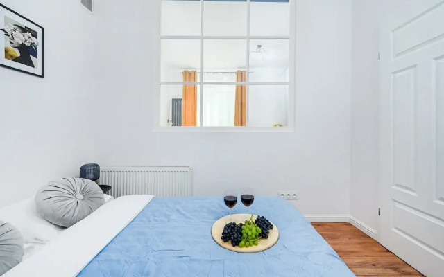 Lumina 3-room apart in the center Warsaw
