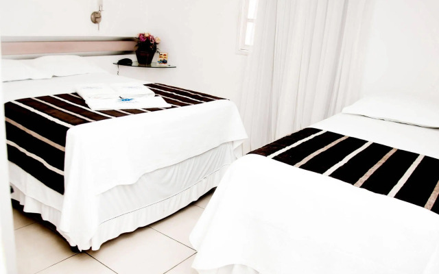 Las Brisas Beach Hotel