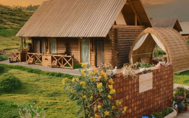 Huaxigu Monet Garden Homestay (Altay Burqin Hemu Scenic Spot) – Outside – Altay