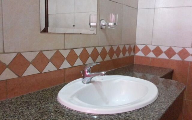 Lillian Towers Hotel