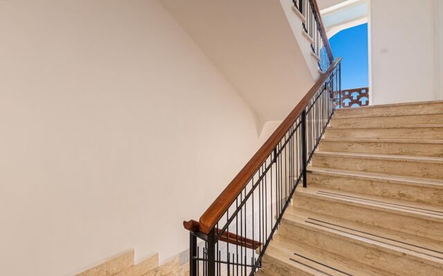 2850 Residence Bellavista - App 4 PP by Barbarhouse