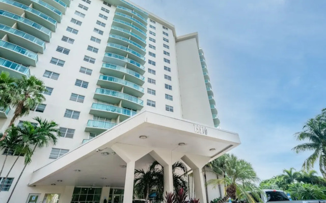Luxury Sunny Isles Beach Condos