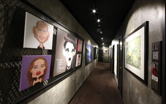 The Hulo Hotel Gallery