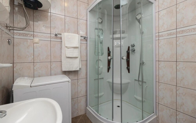 Beautiful Home in Zadar With Wifi and 2 Bedrooms