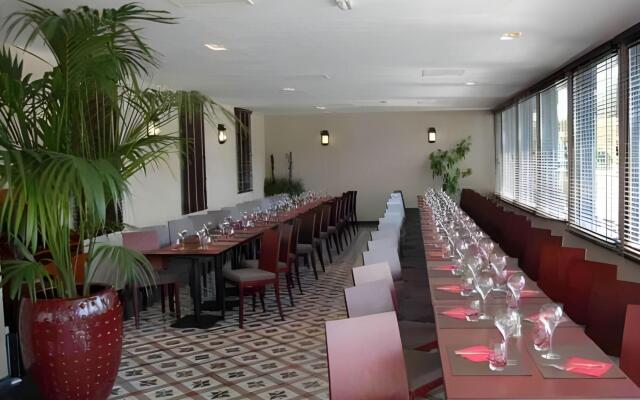 Plessis Parc Hotel