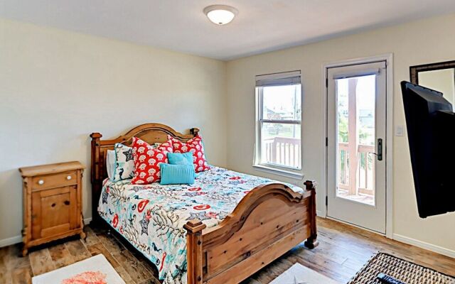 Canal 22108 - 3 Br Home