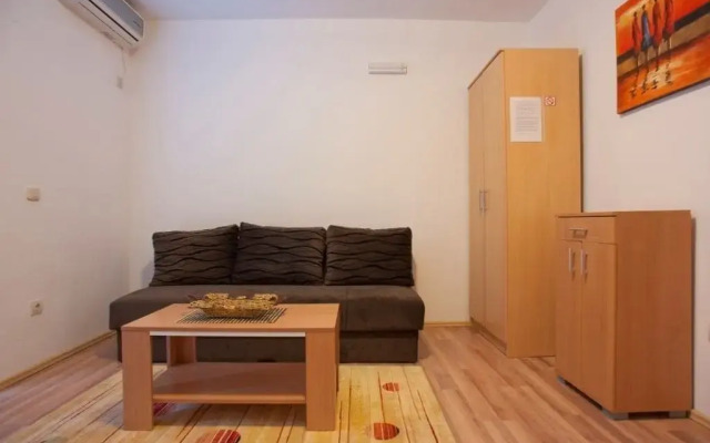 B&T Apartments