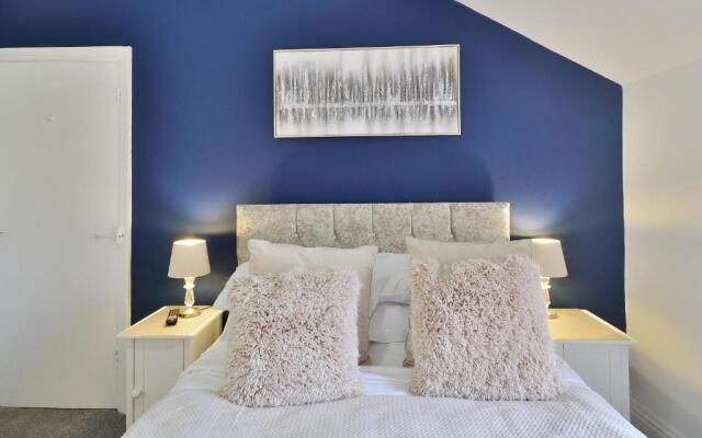 Rooms at 153 ROOM ONLY