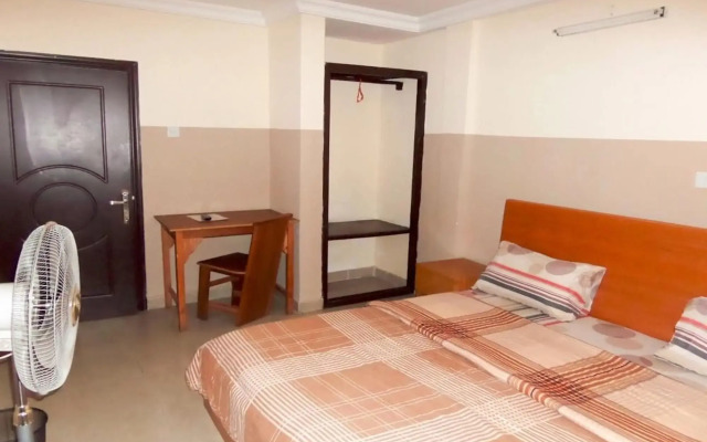 Wonder King Hotel