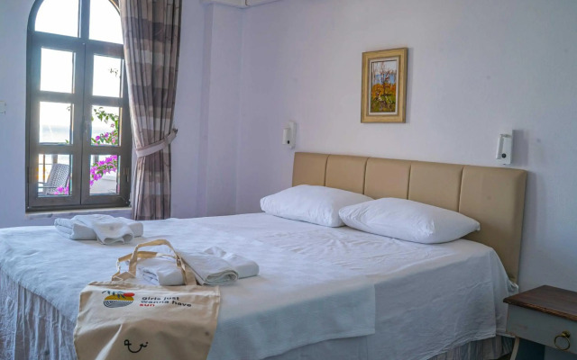 Diplomat Hotel