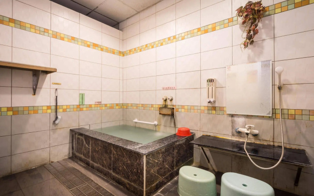 An Tong Hot Spring Hotel