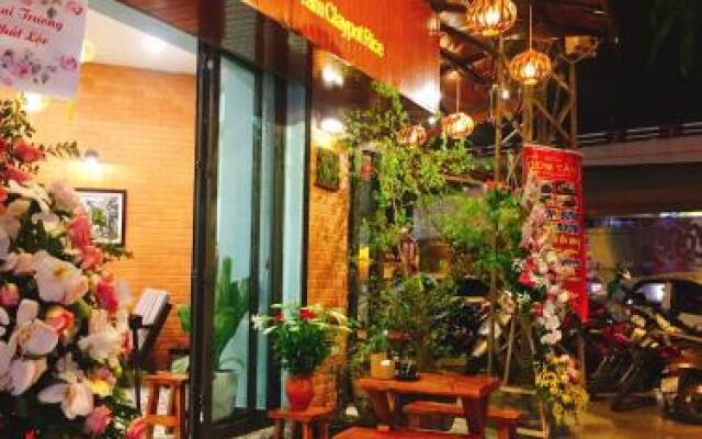 Hanoi Lantern Dorm 2