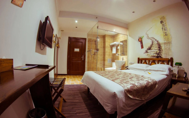 Nostalgia Hotel Beijing Yonghe Lama