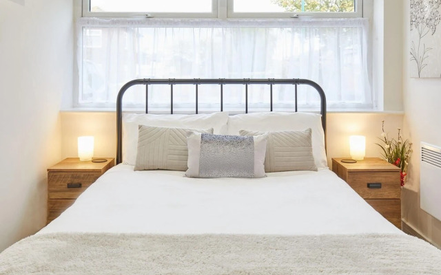 Host Stay The Guest Place