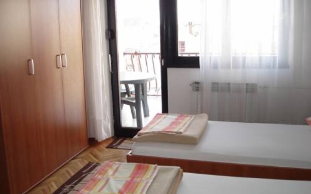 Apartments Sestan