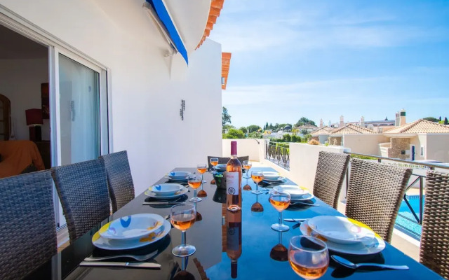 32A Vale do Milho Stunning Detached Villa Close