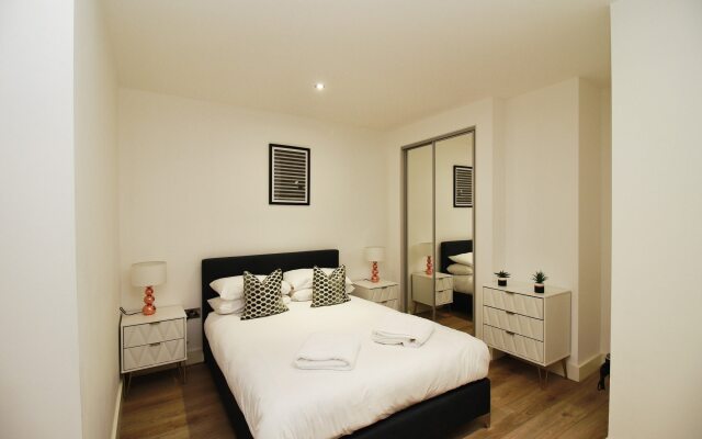 Seven Stays Modern Studio Apartment - Solihull