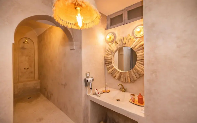 Riad Tizou