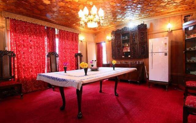 Lake Victoria Group of Houseboats