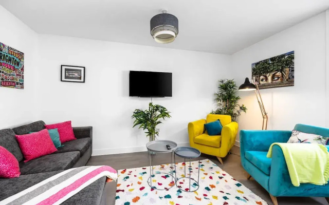 Queens Mile 2 With Free Parking By My Getaways