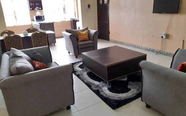 Goddis Apartments