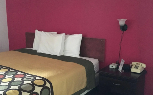 Tarragon Motel