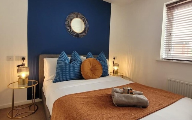Elegant 2-bed Home - Prime City Centre Location