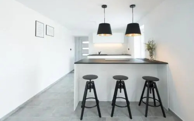 Five Bedroom Holiday Home In Kornic