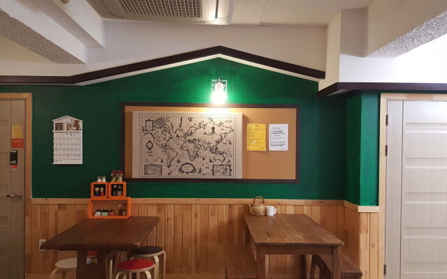 Dongbaekseom Guest House