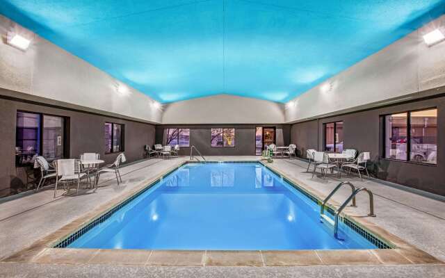La Quinta Inn & Suites by Wyndham Kearney