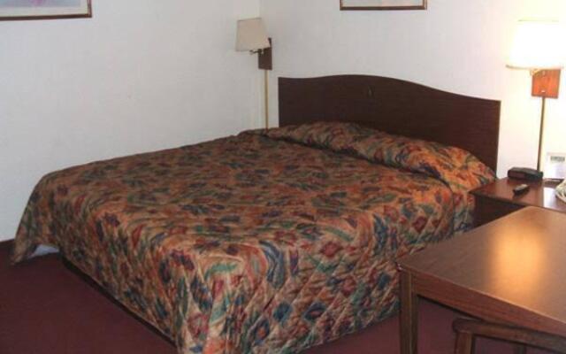 Budget Inn by OYO Frederick US-183