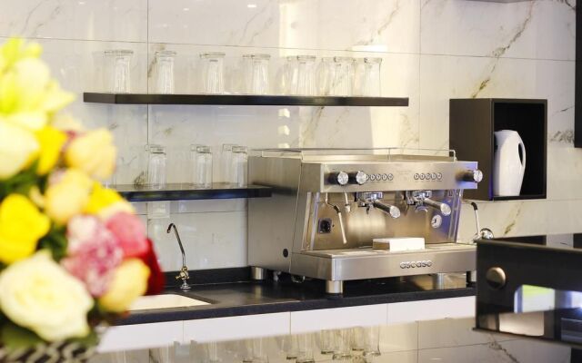 Diwan Residence Hotel - Alnaeem