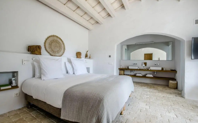 Torre Vella – Fontenille Collection