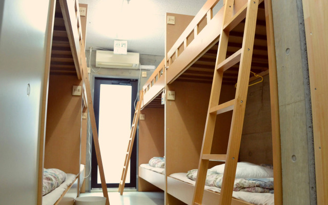 Hostel & Cafe Bar Backpackers Miyajima