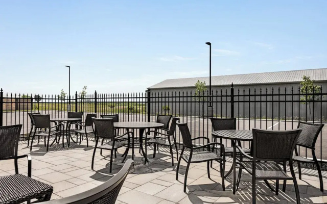 Holiday Inn Express Strathroy by IHG