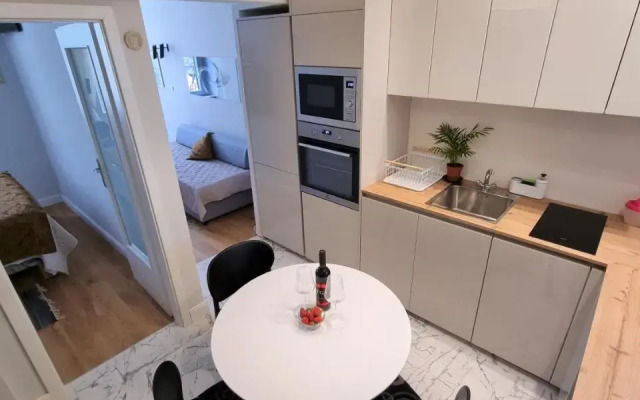 Old Town Apartment
