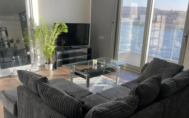 Inviting 2-bed Apartment in London