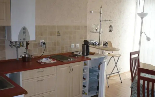 Melluzi Apartment House