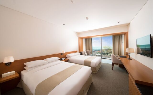 We Hotel Jeju