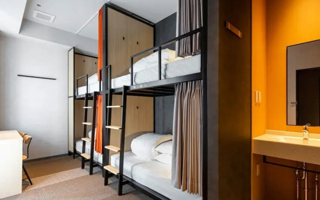 Akabaneholic Hotel