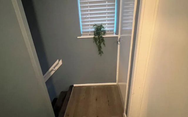 Serene Escape Cosy Apartment in Wolverhampton